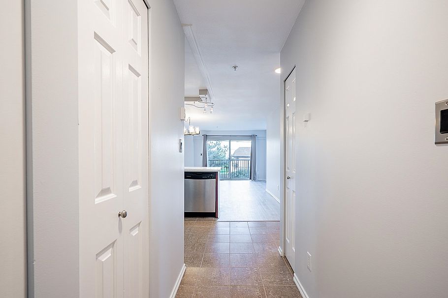 208 633 W 16th Avenue Vancouver, BC - 10