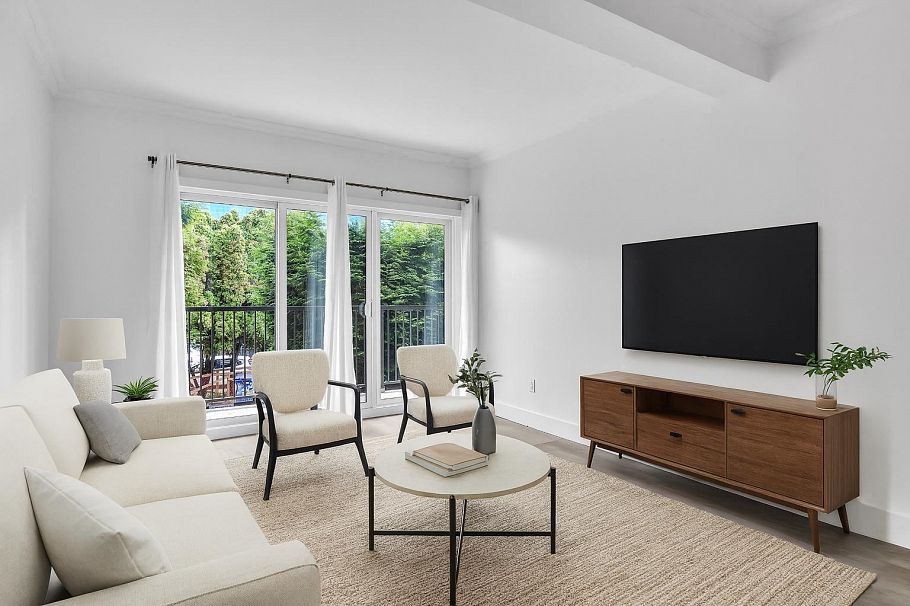 209 1655 Nelson Street Vancouver, BC - 1