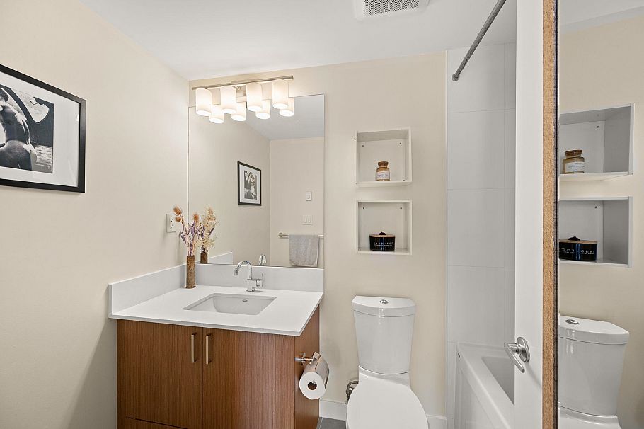 315 221 Union Street Vancouver, BC - 13