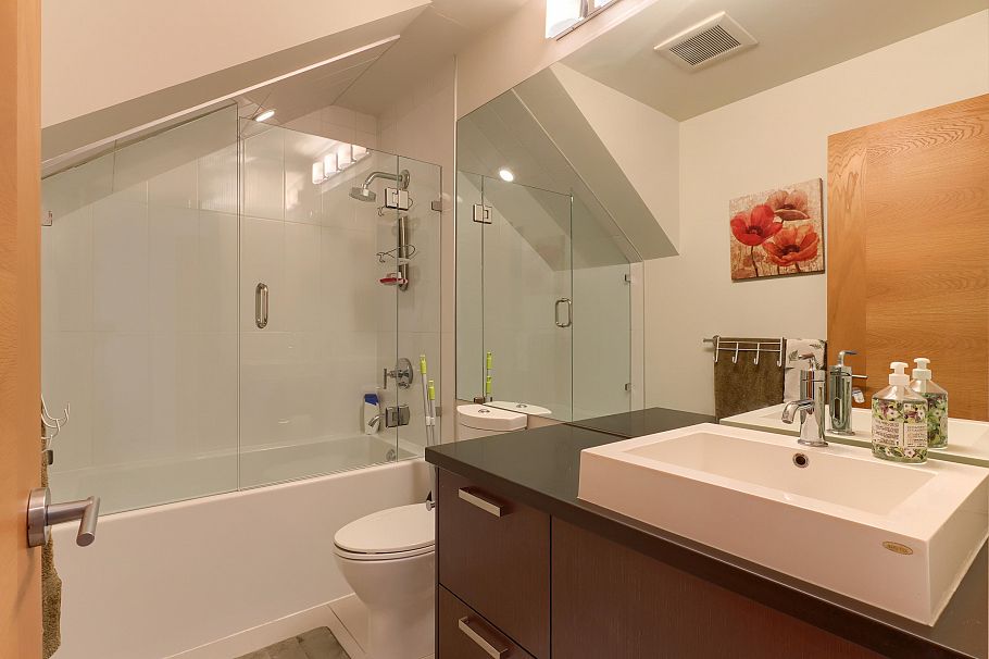 2915 Wall Street Vancouver, BC - 12