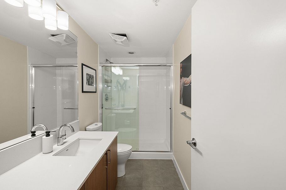 315 221 Union Street Vancouver, BC - 14