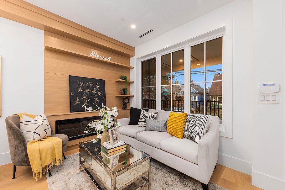 2052 Ferndale Street Vancouver, BC - 3