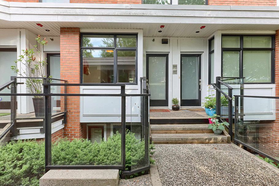 2915 Wall Street Vancouver, BC - 2