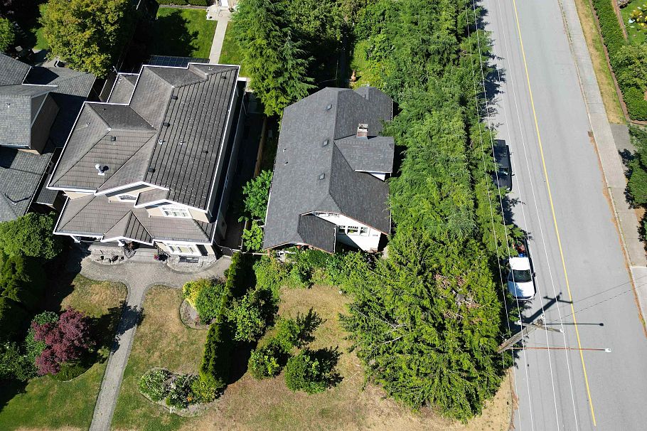 796 E 11th Street North Vancouver, BC - 4