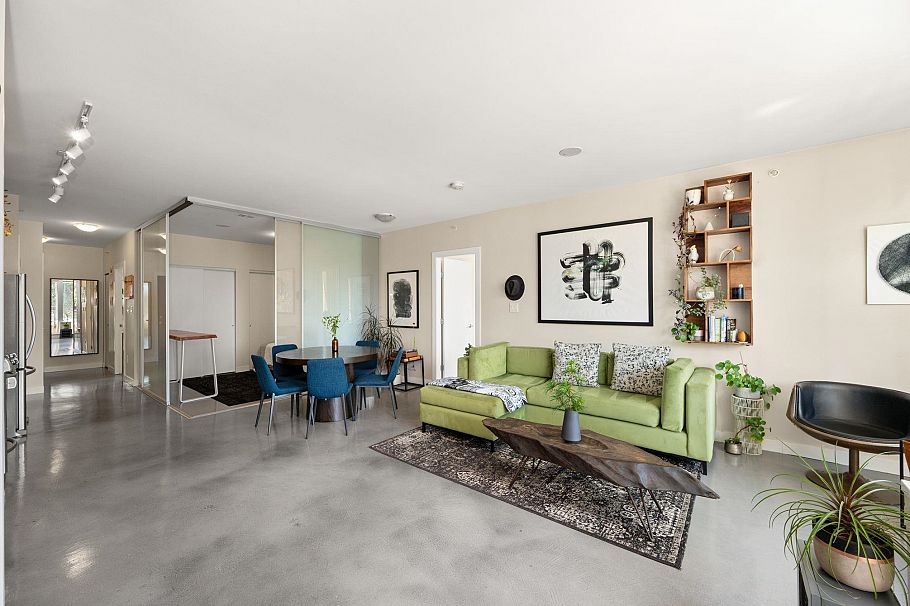 315 221 Union Street Vancouver, BC - 9