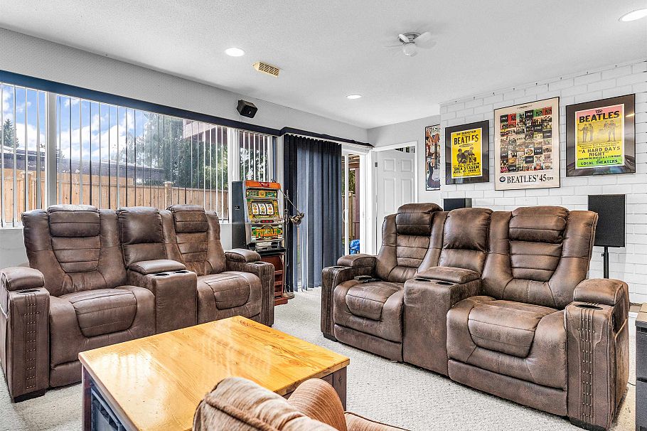 2990 Eddystone Crescent North Vancouver, BC - 20