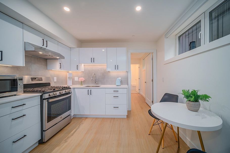 2428 Franklin Street Vancouver, BC - 23