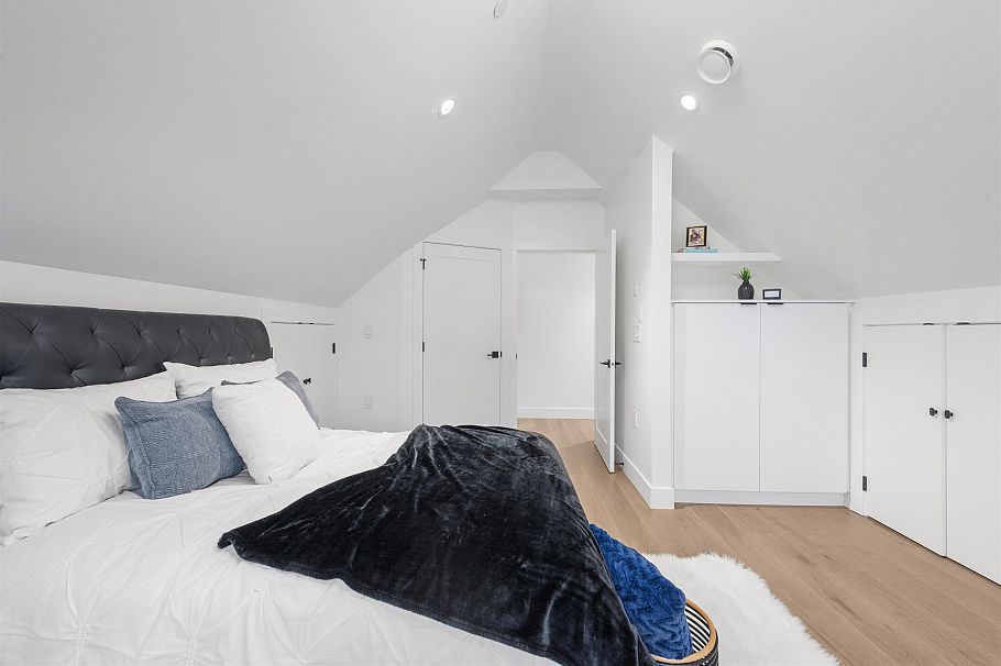 2 878 E 37th Avenue Vancouver, BC - 34