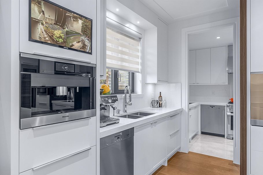 925 Beaumont Drive North Vancouver, BC - 13