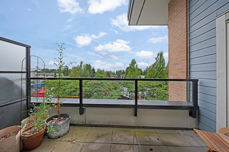 416 1330 Marine Drive North Vancouver, BC - 19