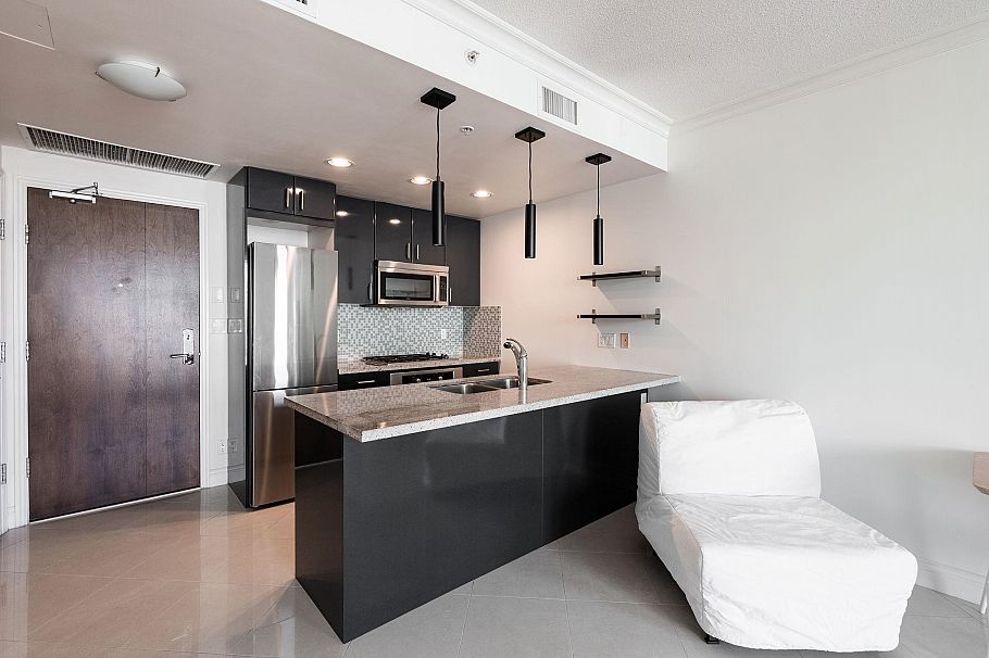 707 162 Victory Ship Way North Vancouver, BC - 6