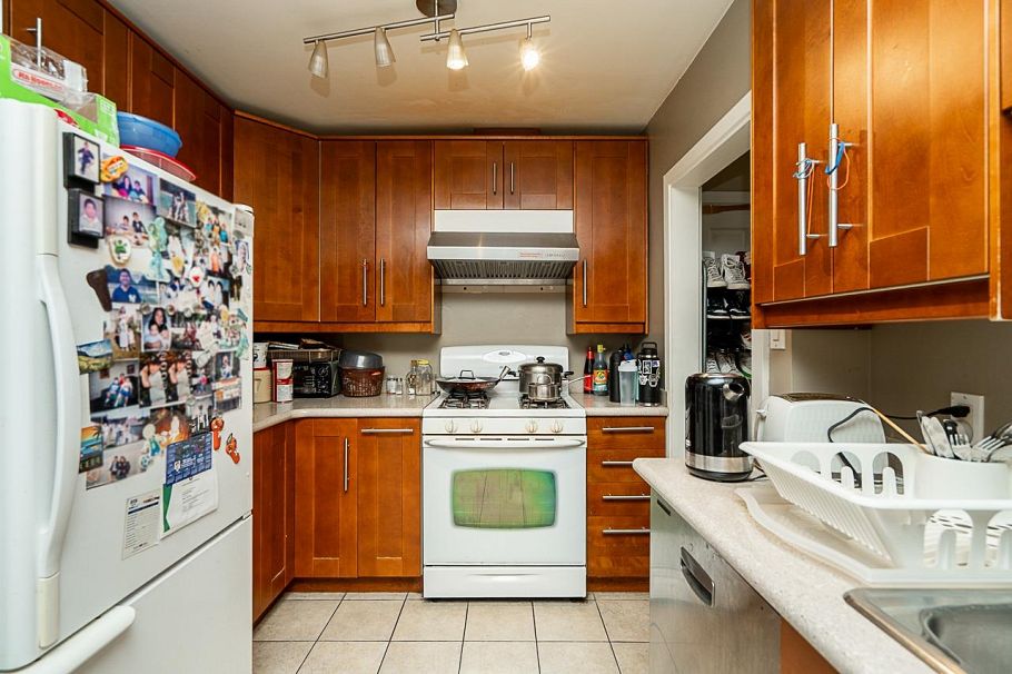 7621 Elliott Street Vancouver, BC - 17