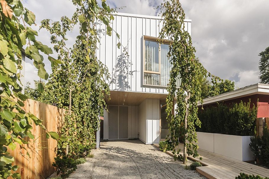 3636 St. George Street Vancouver, BC - 1