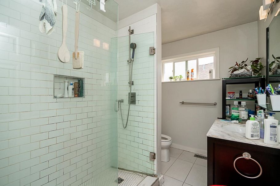 7621 Elliott Street Vancouver, BC - 20