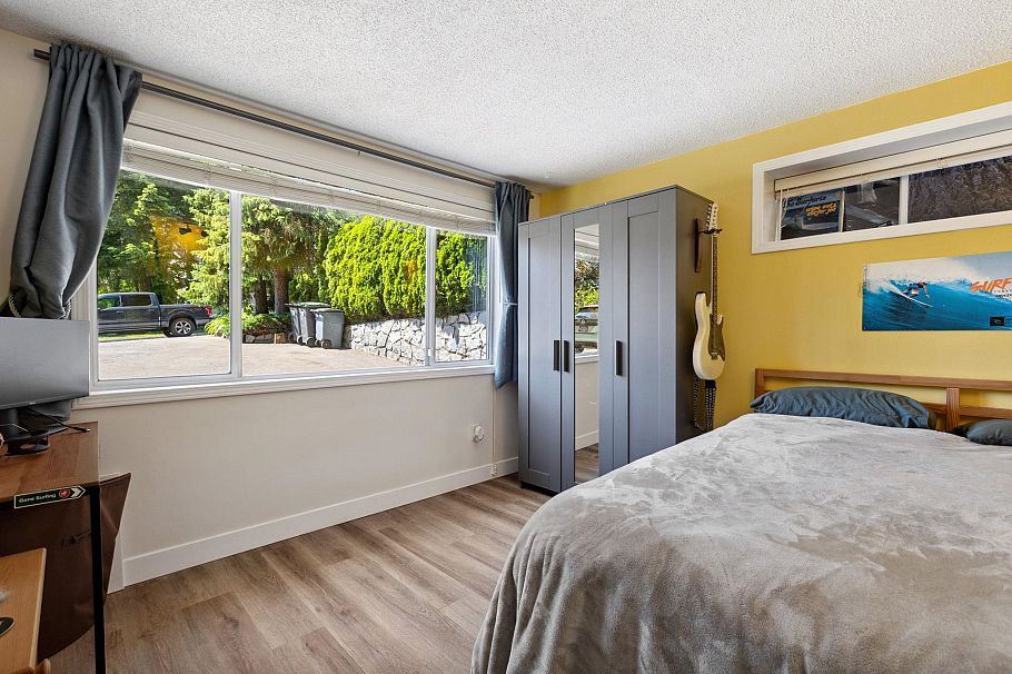 2591 Belloc Street North Vancouver, BC - 24