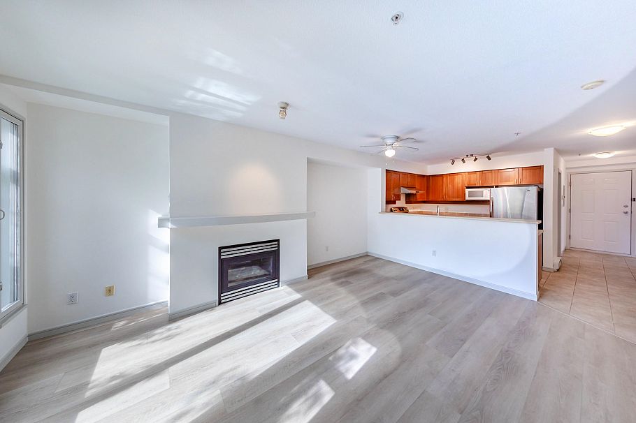 215 3727 W 10th Avenue Vancouver, BC - 9