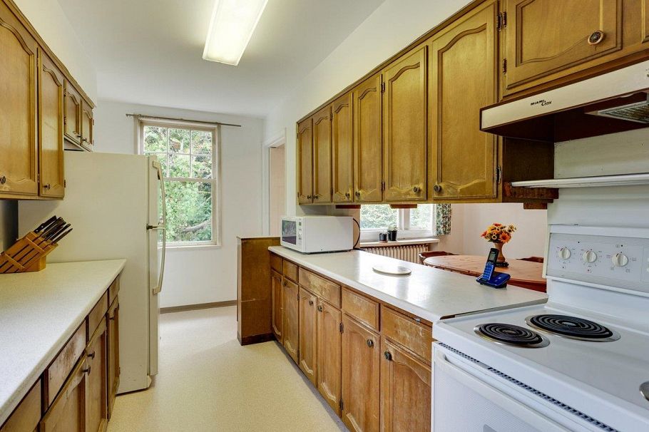 1251 W King Edward Avenue Vancouver, BC - 10