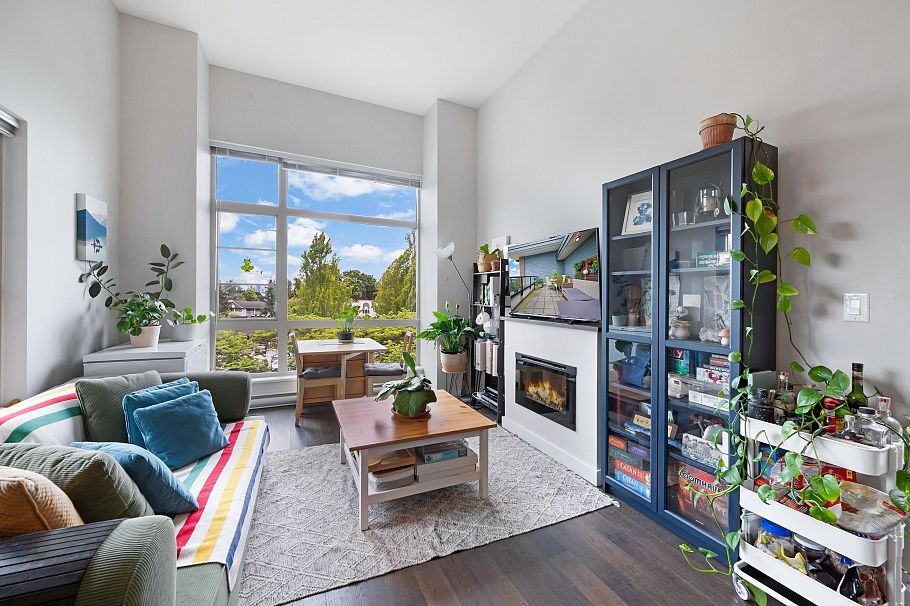 416 1330 Marine Drive North Vancouver, BC - 4