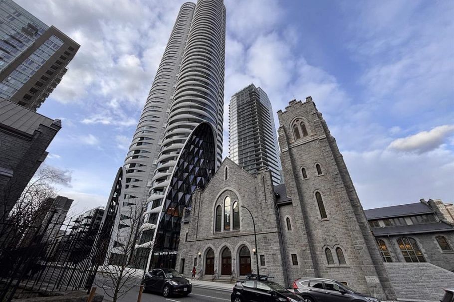 2702 1033 Nelson Street Vancouver, BC - 2