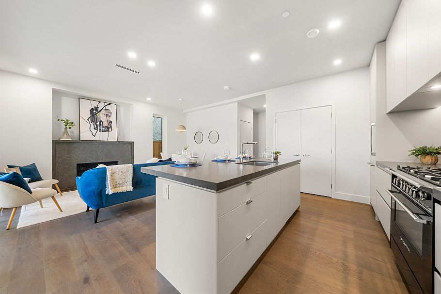 1 620 E 46th Avenue Vancouver, BC - 14