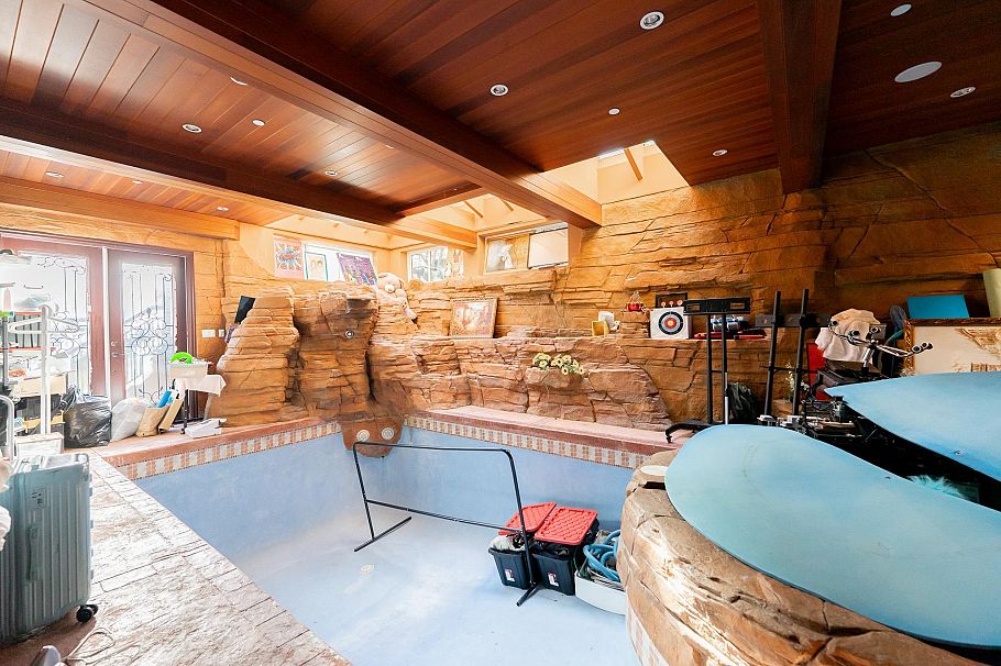 2502 W 36th Avenue Vancouver, BC - 33