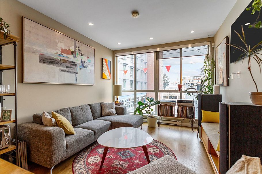 304 557 E Cordova Street Vancouver, BC - 2