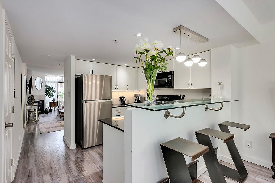 TH6 63 Keefer Place Vancouver, BC - 11