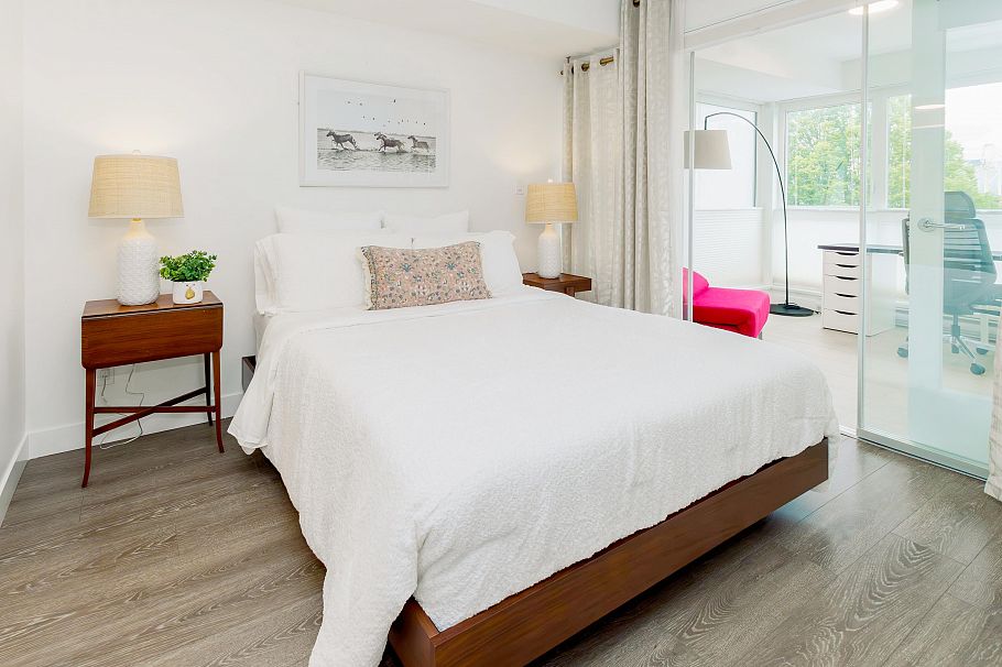 317 1588 E Hastings Street Vancouver, BC - 9