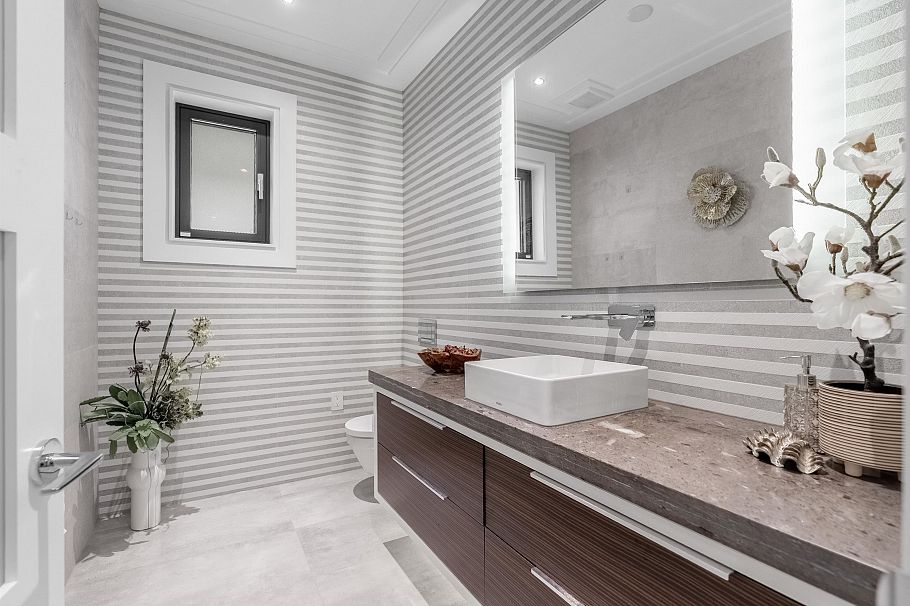 925 Beaumont Drive North Vancouver, BC - 14