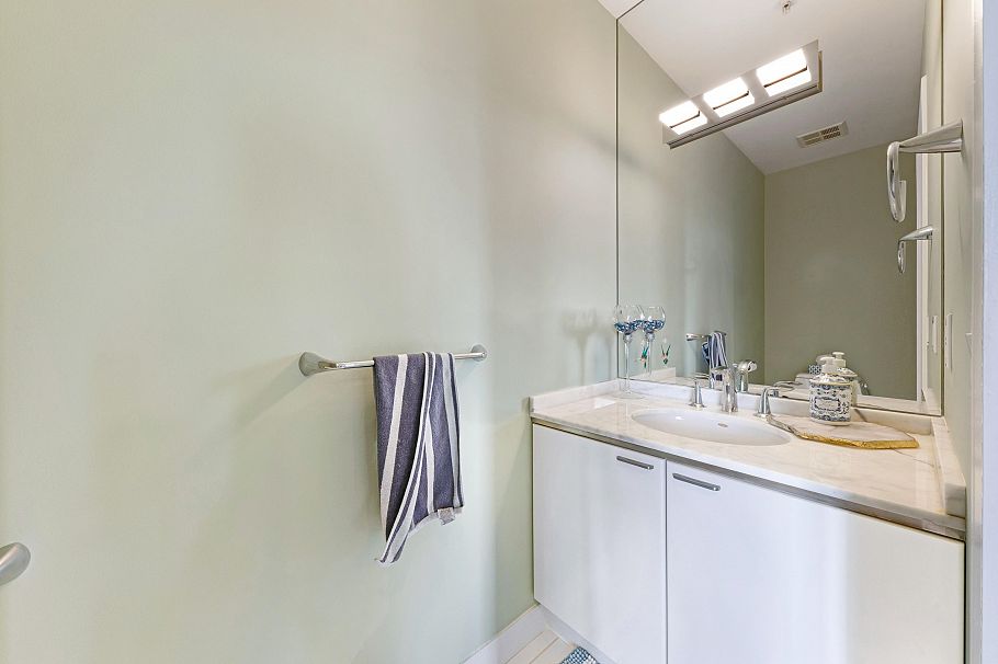 2901 1200 Alberni Street Vancouver, BC - 22