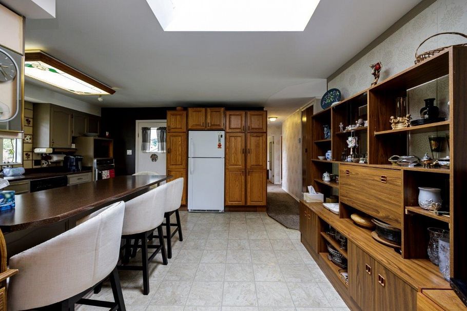 3588 Allan Road North Vancouver, BC - 24