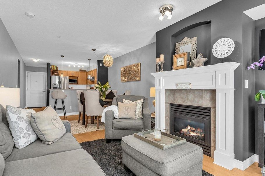 105 333 E 1st Street North Vancouver, BC - 14