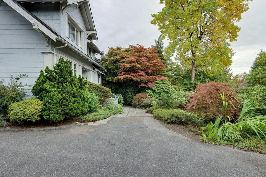 1251 W King Edward Avenue Vancouver, BC - 23