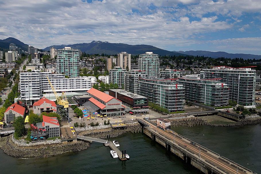 707 162 Victory Ship Way North Vancouver, BC - 37