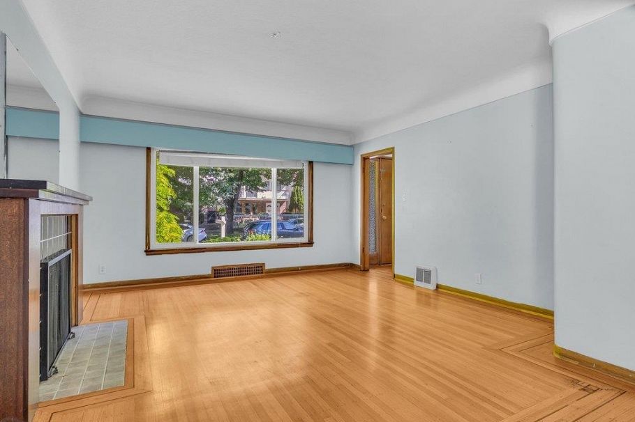 420 E 46th Avenue Vancouver, BC - 17