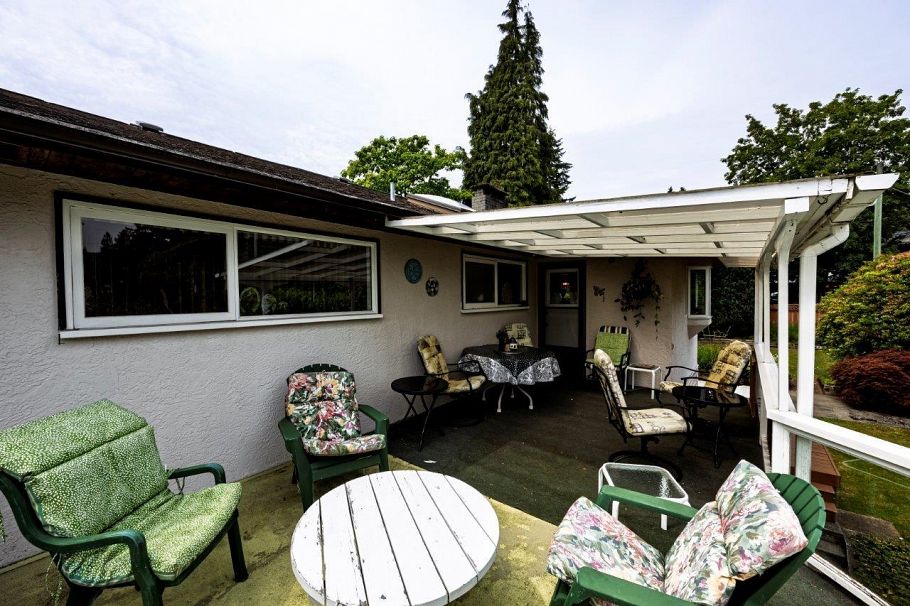 3588 Allan Road North Vancouver, BC - 39