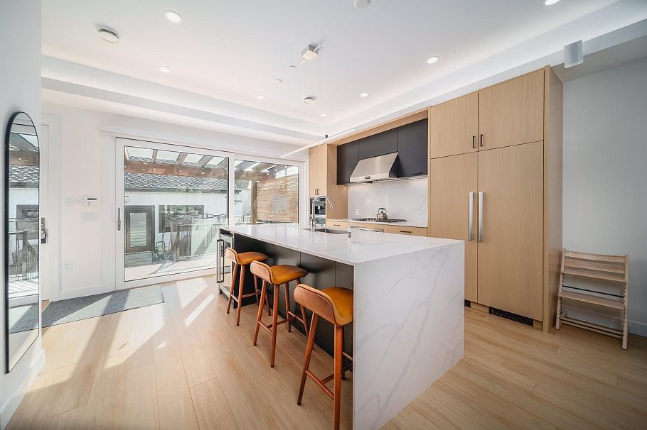 2428 Franklin Street Vancouver, BC - 8