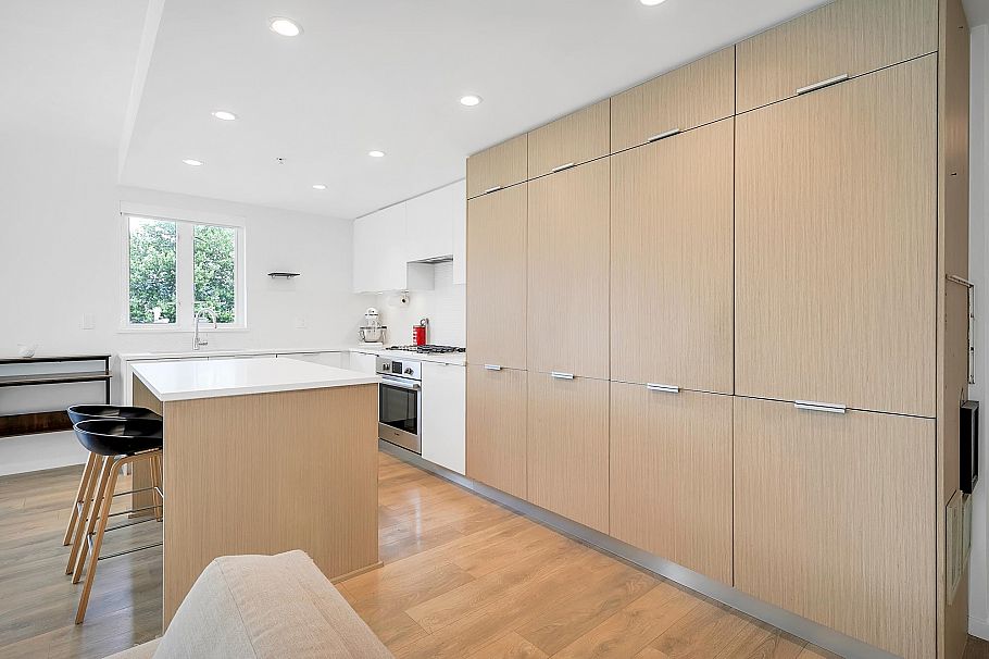 308 5085 Main Street Vancouver, BC - 9