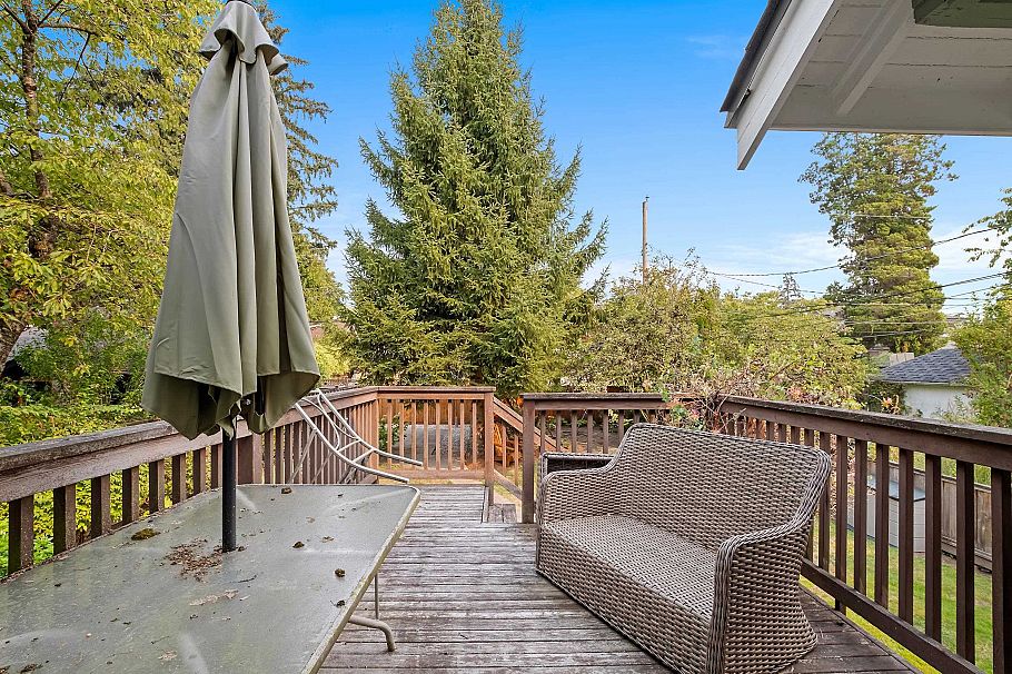 3247 W 30th Avenue Vancouver, BC - 17