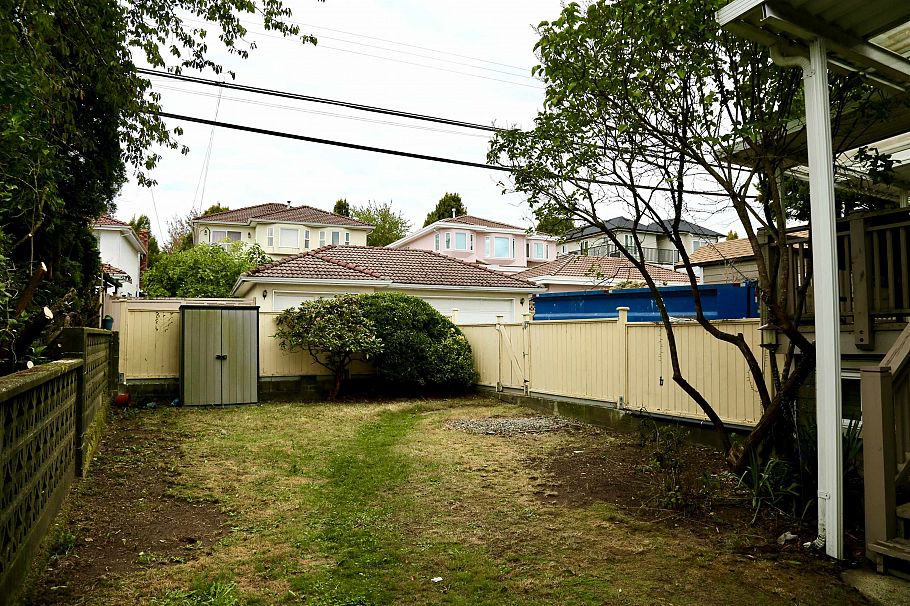 7621 Elliott Street Vancouver, BC - 36