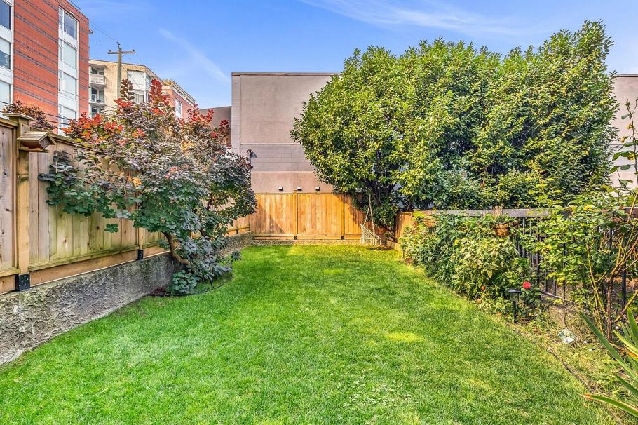 102 334 E 5th Avenue Vancouver, BC - 9