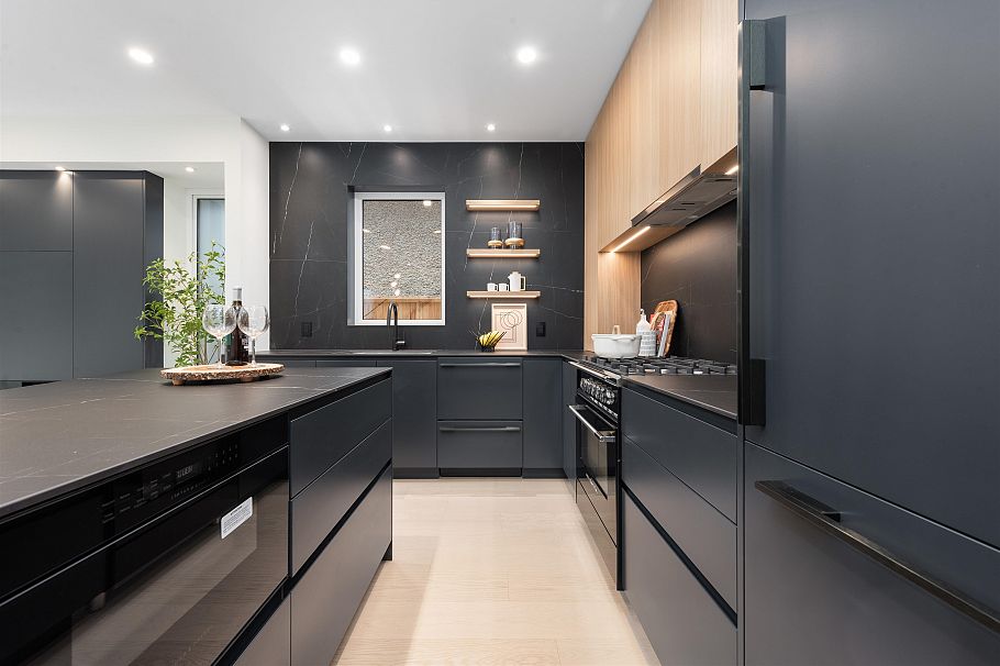 2 2764 W 14th Avenue Vancouver, BC - 7