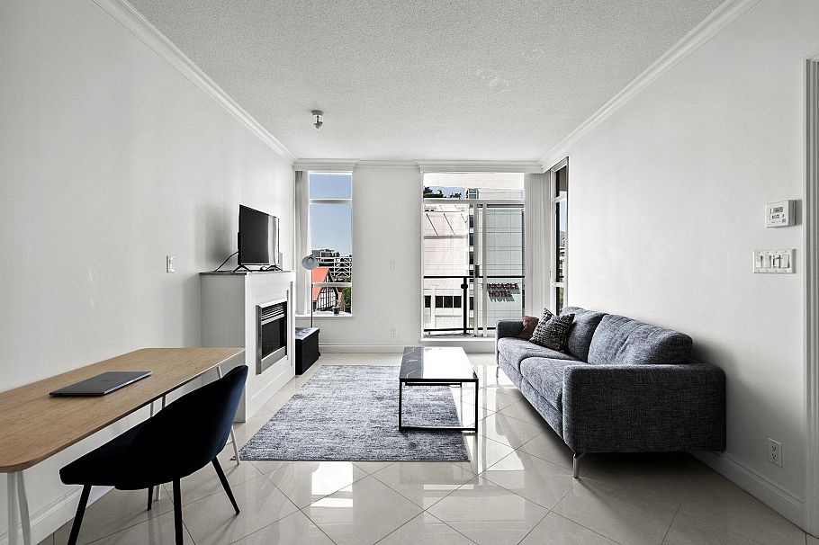 707 162 Victory Ship Way North Vancouver, BC - 3