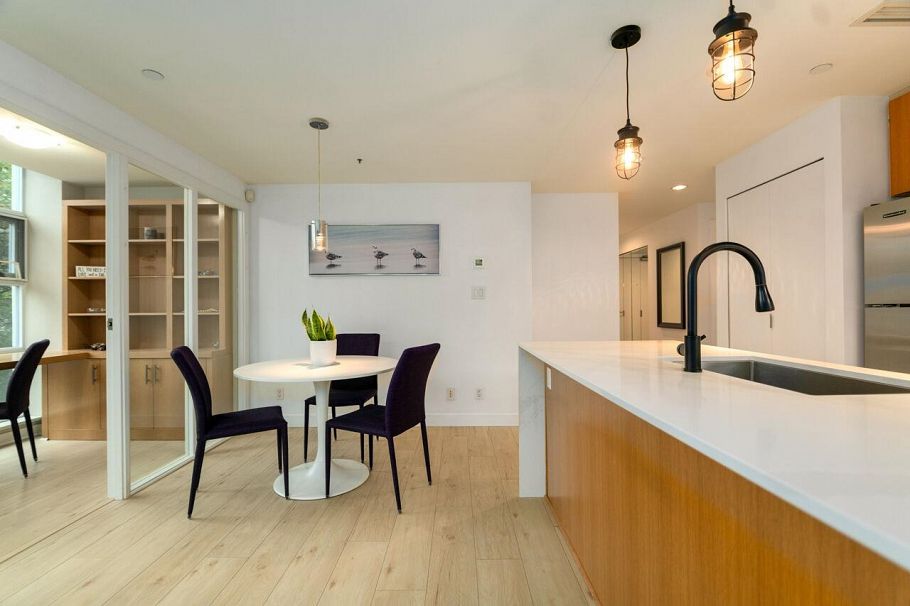 305 638 Beach Crescent Vancouver, BC - 11