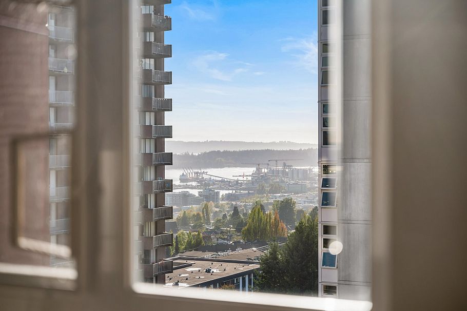 1206 121 W 15th Street North Vancouver, BC - 9