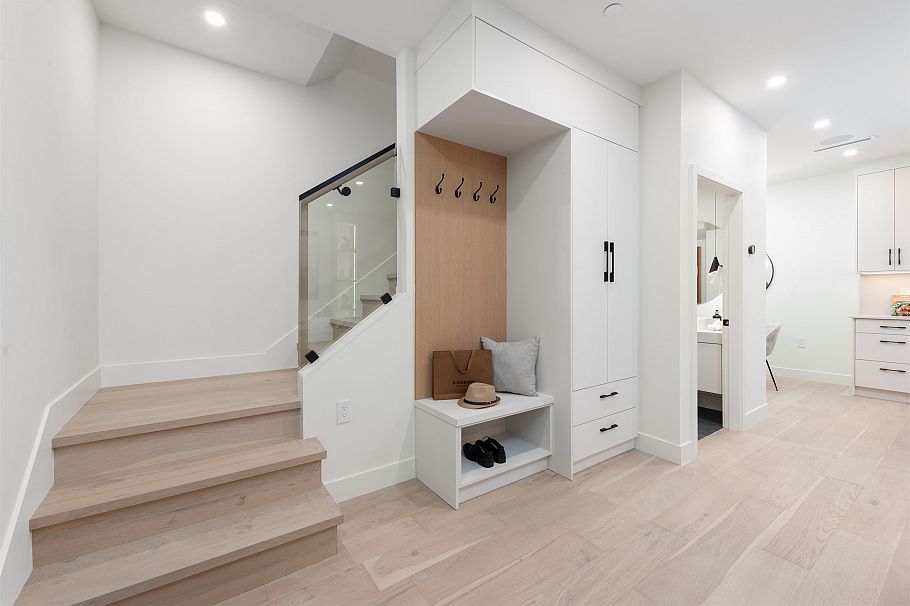 1 65 E King Edward Avenue Vancouver, BC - 13