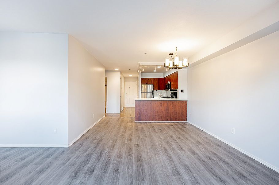 208 633 W 16th Avenue Vancouver, BC - 5