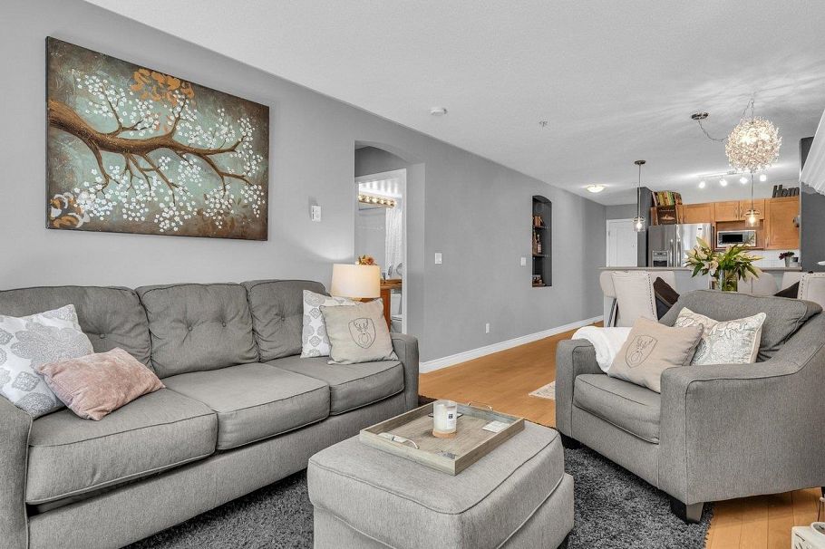 105 333 E 1st Street North Vancouver, BC - 15