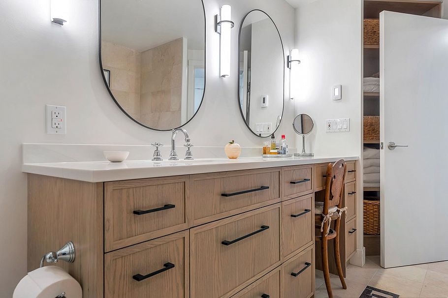 801 1328 Marinaside Crescent Vancouver, BC - 26