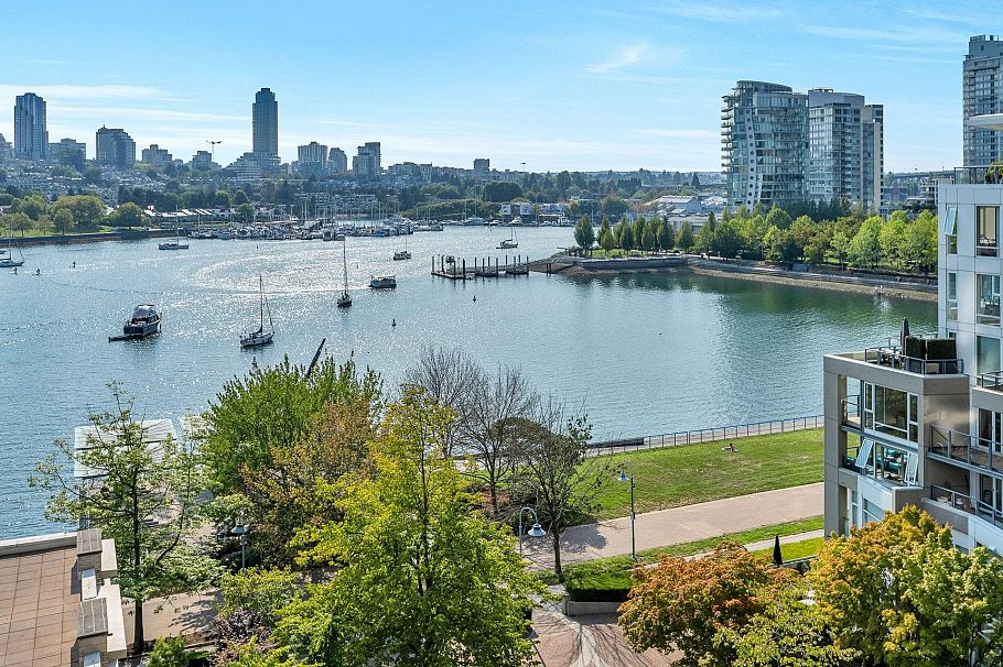 801 1328 Marinaside Crescent Vancouver, BC - 20